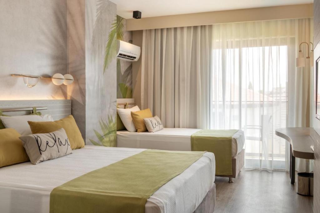 Side Square Hotel Экстерьер фото